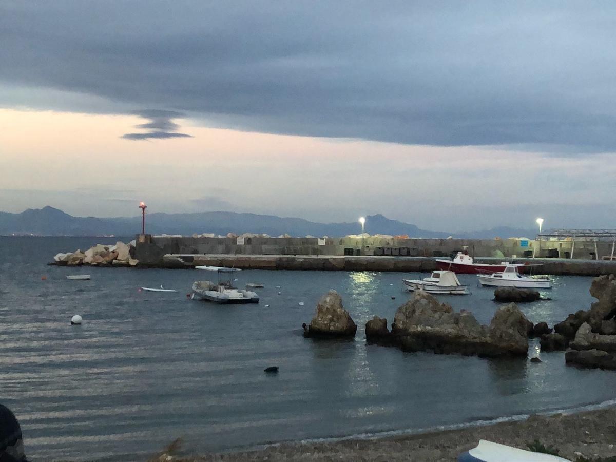 ホテル La Trancada タバルカ島 エクステリア 写真